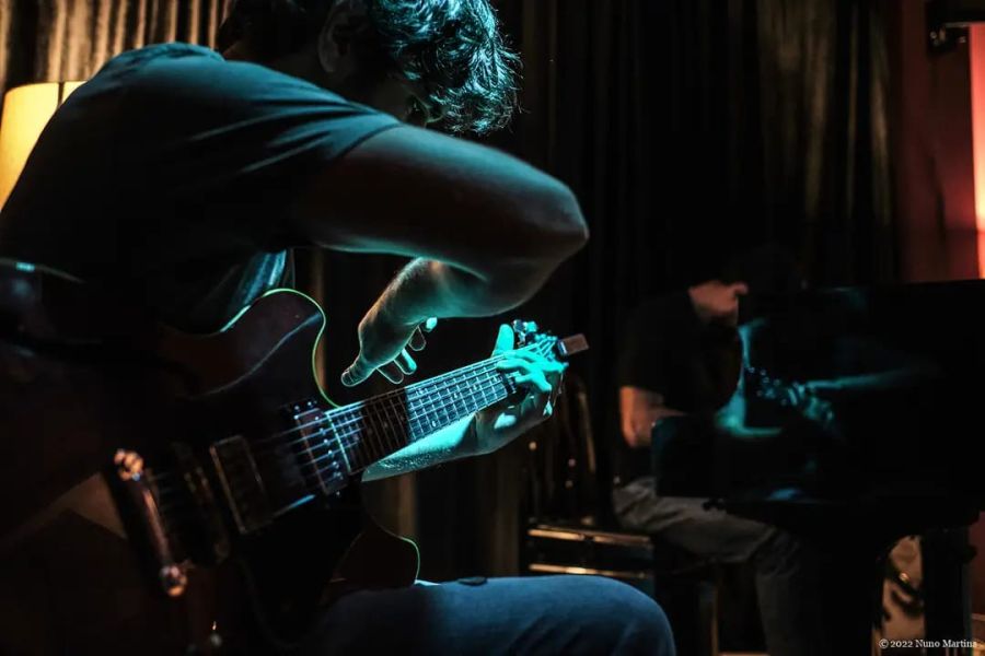 CICLO NOVAS COMPOSIÇÕES - I Concerto - Guilherme Aguiar e João Carreiro; Laborious Pounding - Miguel Curado