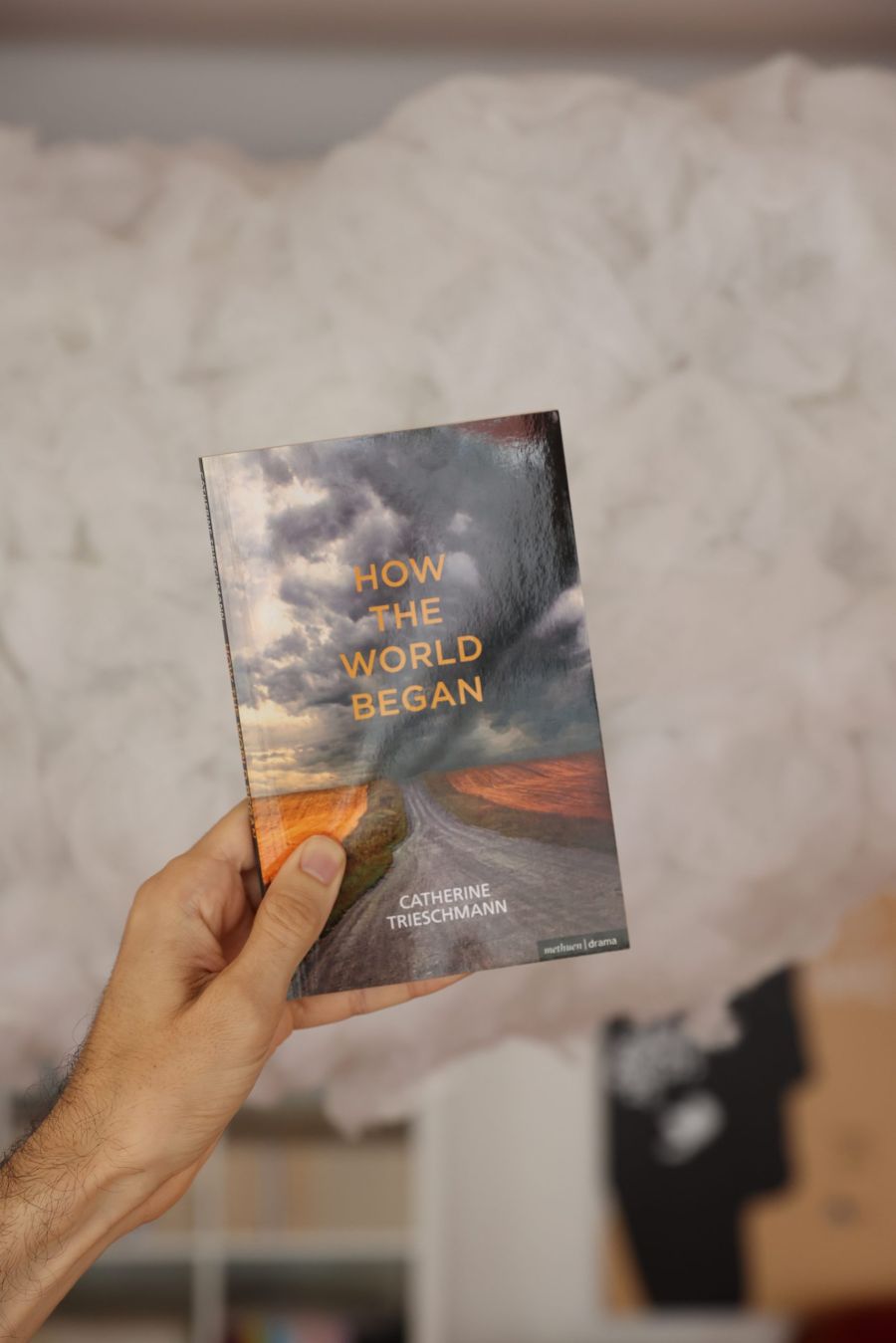 Ler Teatro com Ciência — Como começou o Mundo, Catherine Trieschmann