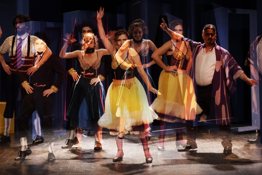 Espetáculo 'Dilema Capital - 7 Pecados na Vida Inusitada dos Artistas'