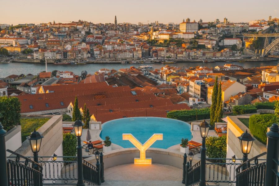 The Yeatman in Rio: Sunset Wine Party de agosto celebra o Brasil tropical dos anos 60 e 70 com samba e muito tempero