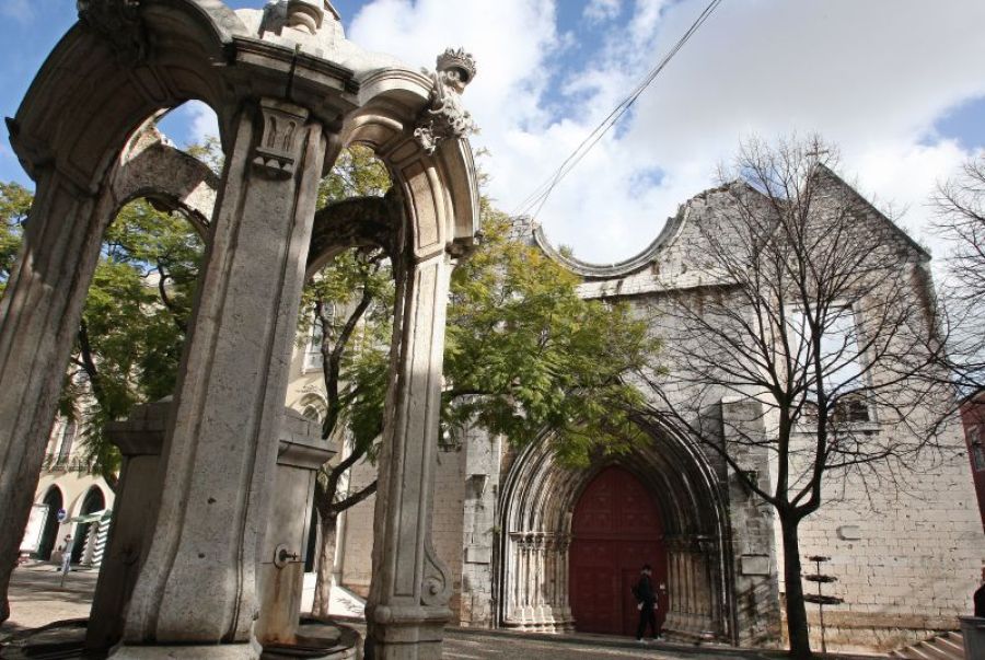 Roteiro Museu Arqueológico do Carmo e Convento da Trindade