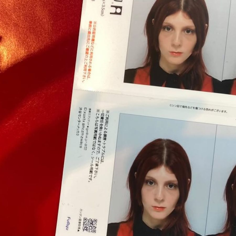 Günseli Yalcinkaya · Internet Folklore