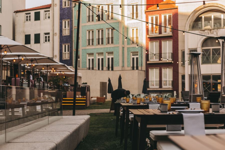 Um Sunset que junta arte, música e cocktails no InterContinental Porto