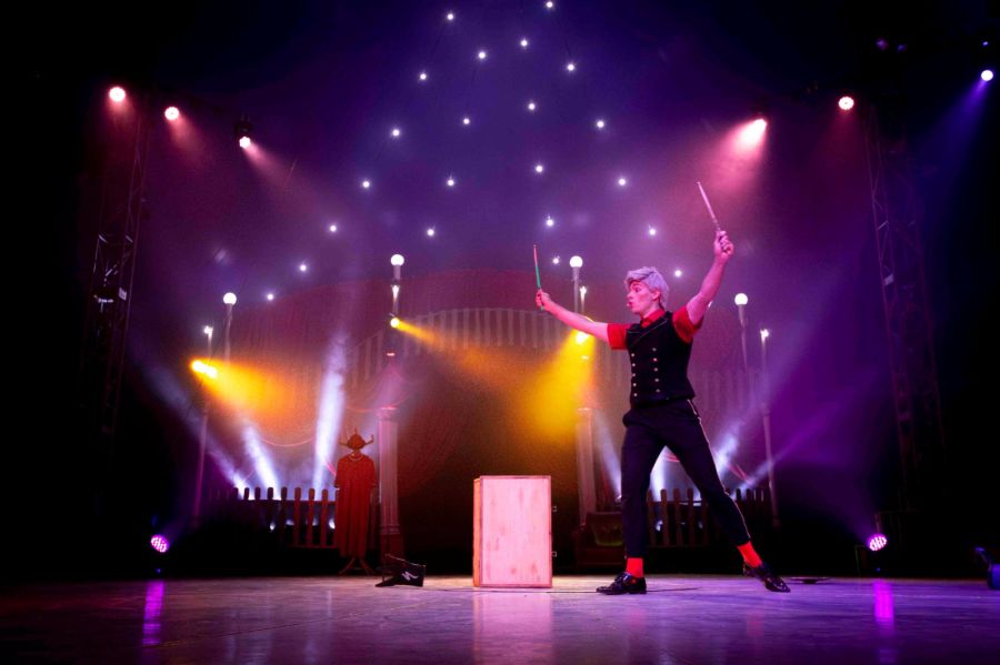 MR.BRANDAN EN VIGO - MAGIA, CIRCO Y CLOWN