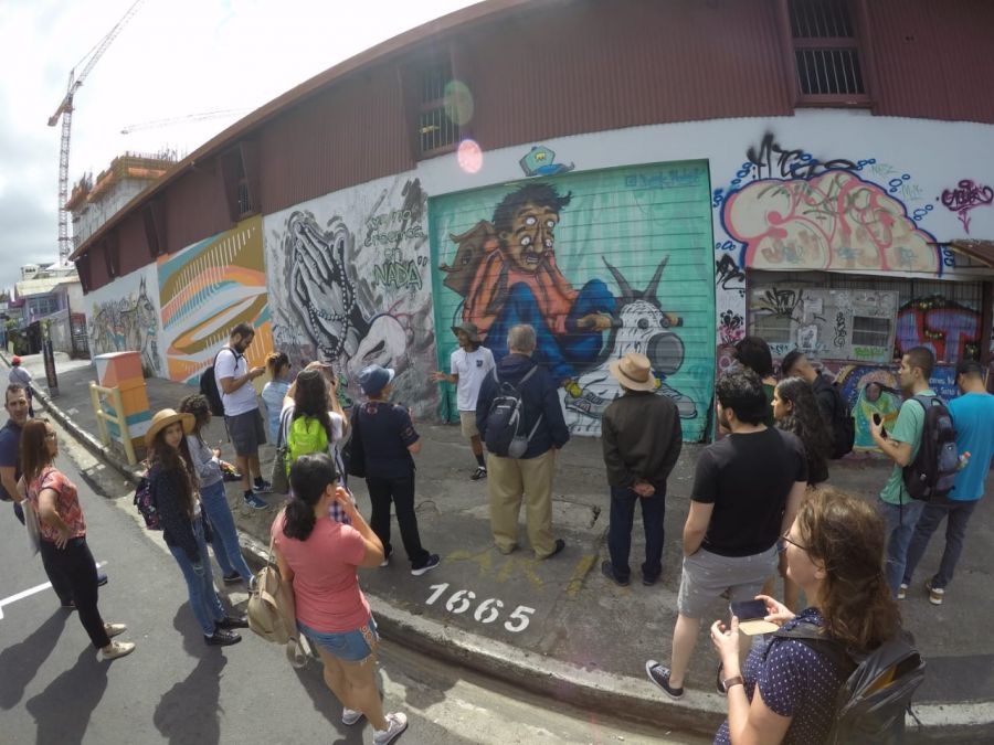 Safari de arte urbano. Murales, graffitis y monumentos