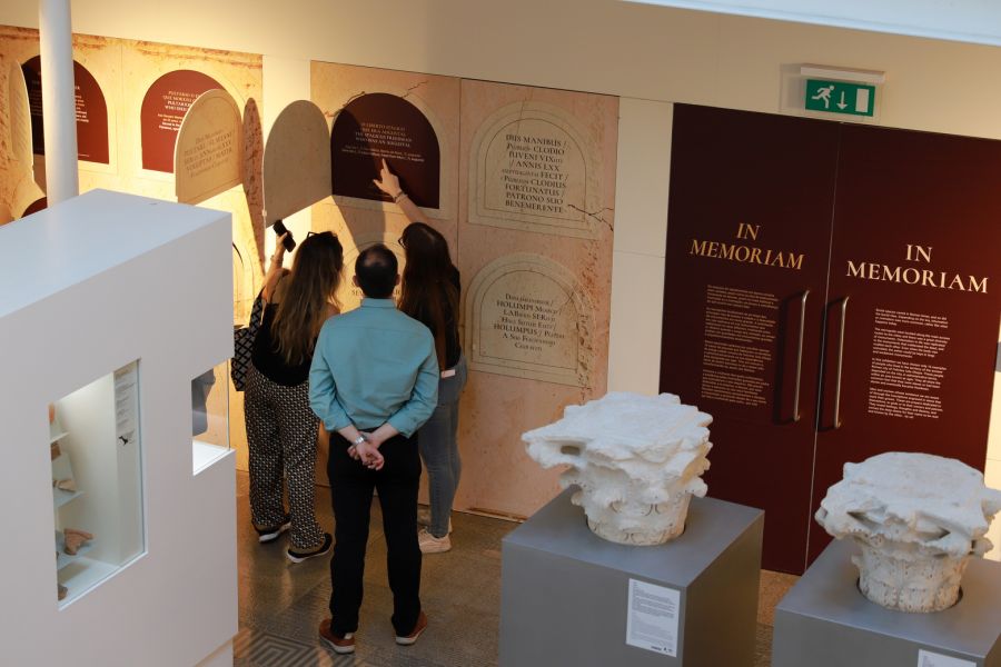 Visita guiada por 4 arqueólogas à exposição 'Dez histórias de liberdade'