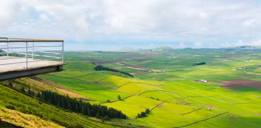 TERCEIRA – A ilha festeira e colorida dos Açores