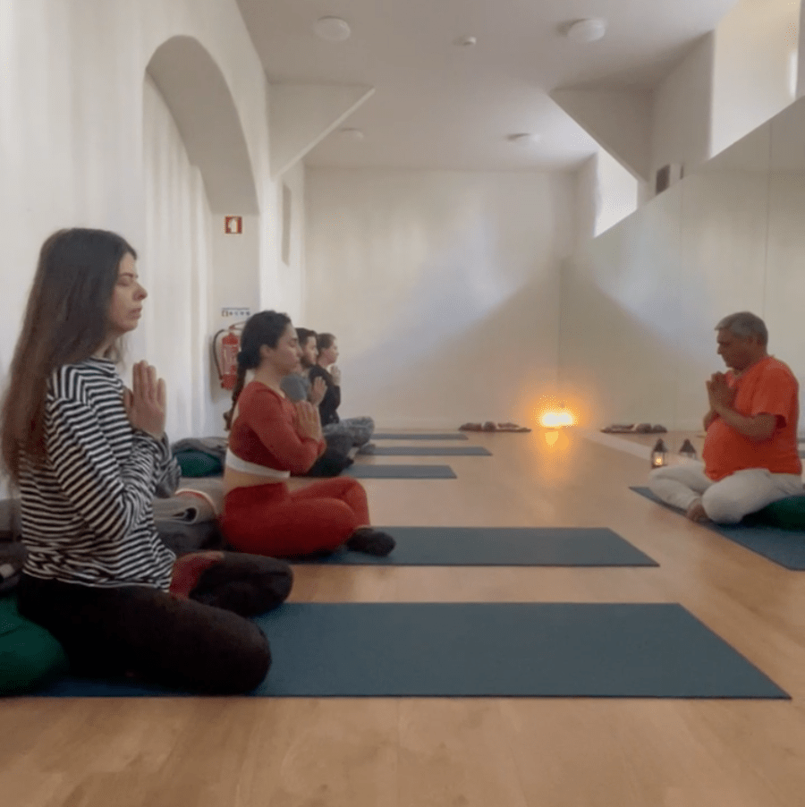 Mat&Mingle- Meditação e mini brunch