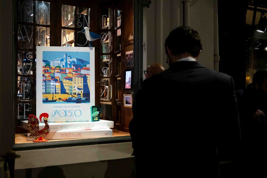 LIVRARIA LELLO APRESENTA NOVA CHANCELA EDITORIAL. PORTO É O PRIMEIRO TÍTULO