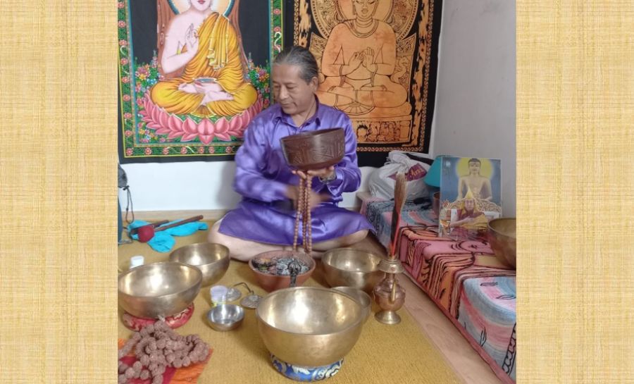 Terapia Vibraciones com Taças Tibetanas