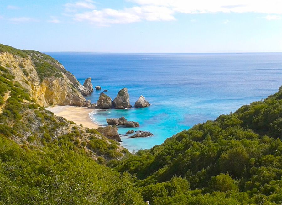 'Praia Ribeiro do Cavalo com Yoga - 1 de Junho de 2025
