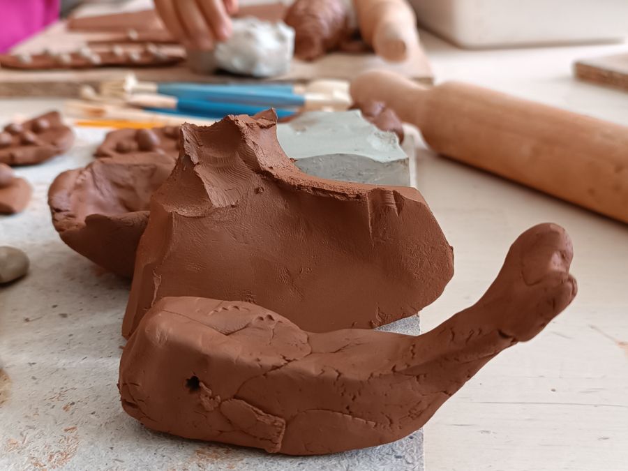 Cães, gatos e animais abstratos_Oficina para Famílias