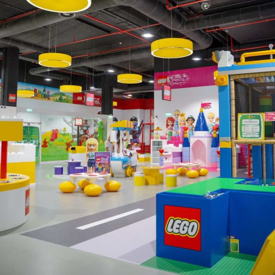 Espaços Lego® Fan Factory MAR Shopping Algarve e Shopping Matosinhos com programação para brincar - O teu superpoder!