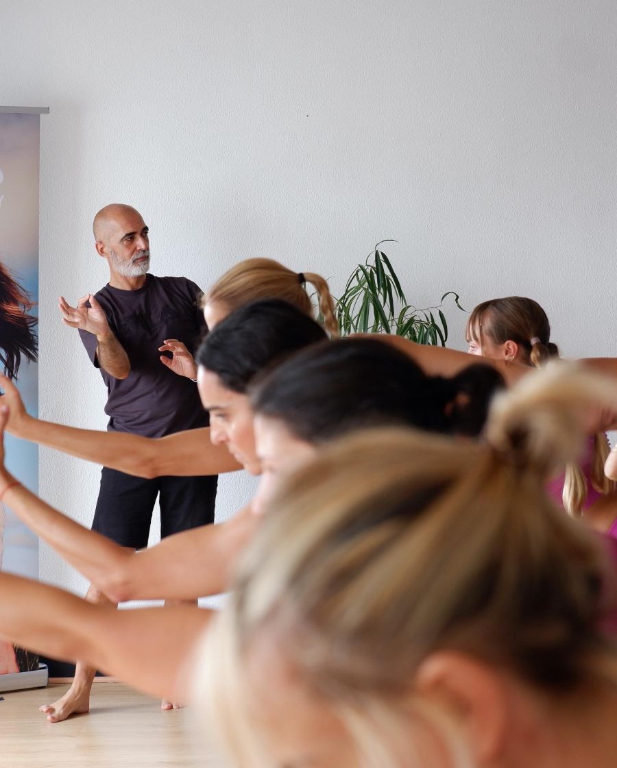 Jean-Pierre Oliveira apresenta 17ª Curso de formação de professores de Yoga