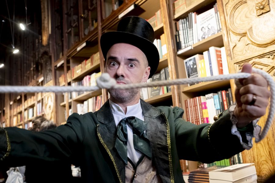 FEITICEIRO DE OZ GANHA VIDA E ANIMA AS MANHÃS DE NATAL NA LIVRARIA LELLO