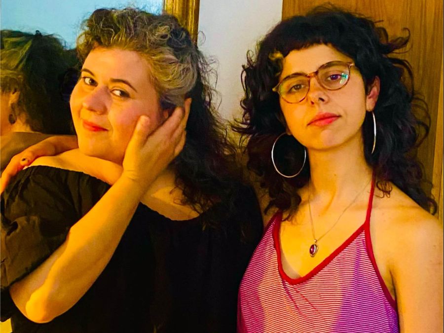 Música • Marifá & Aurora