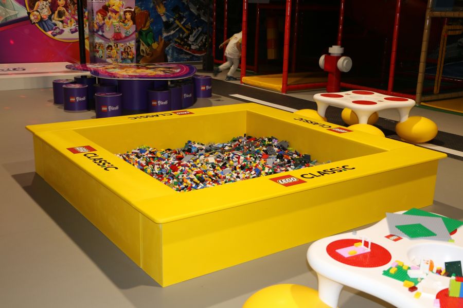 LEGO® Fun Factory do MAR Shopping Matosinhos apresenta Toy Story, resgate de golfinhos e uma missão espacial
