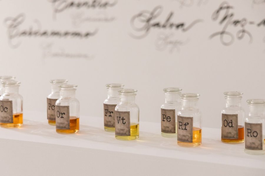 Visita Guiada à exposição FRAGRÂNCIA E FORMA: DESIGN E CULTURA DO PERFUME  