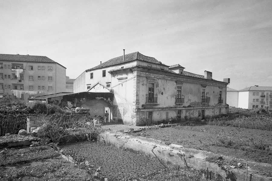 O COMPLEXO MUNICIPAL DOS CORUCHÉUS