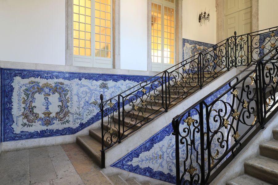 Visita orientada ● Os painéis de azulejo do Palácio Pimenta