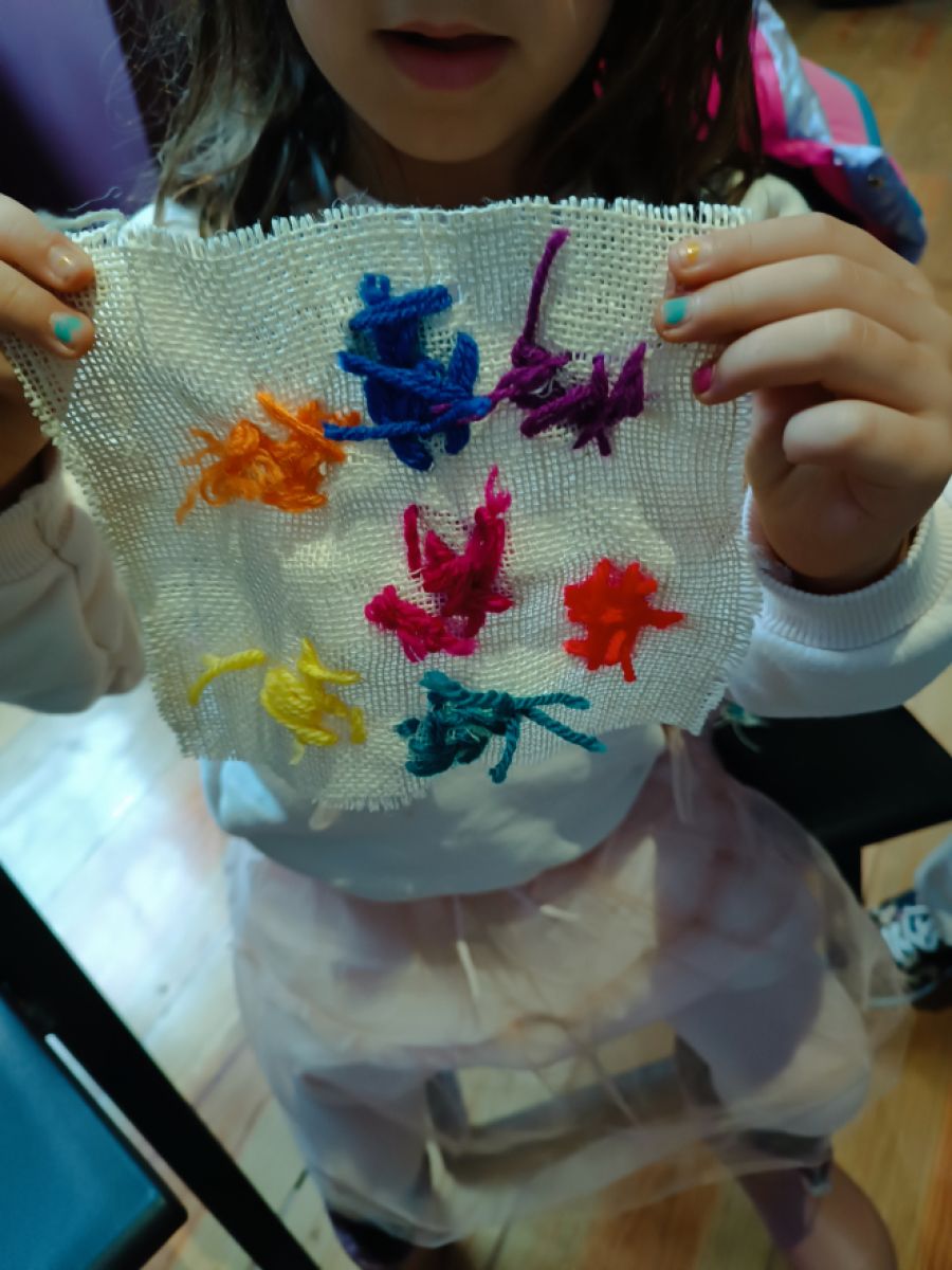 Bordado encantado_Oficina para Famílias