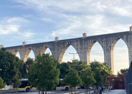 Exclusive visit in PORTUGUESE to the Lisbon Aqueduct with Port Wine
