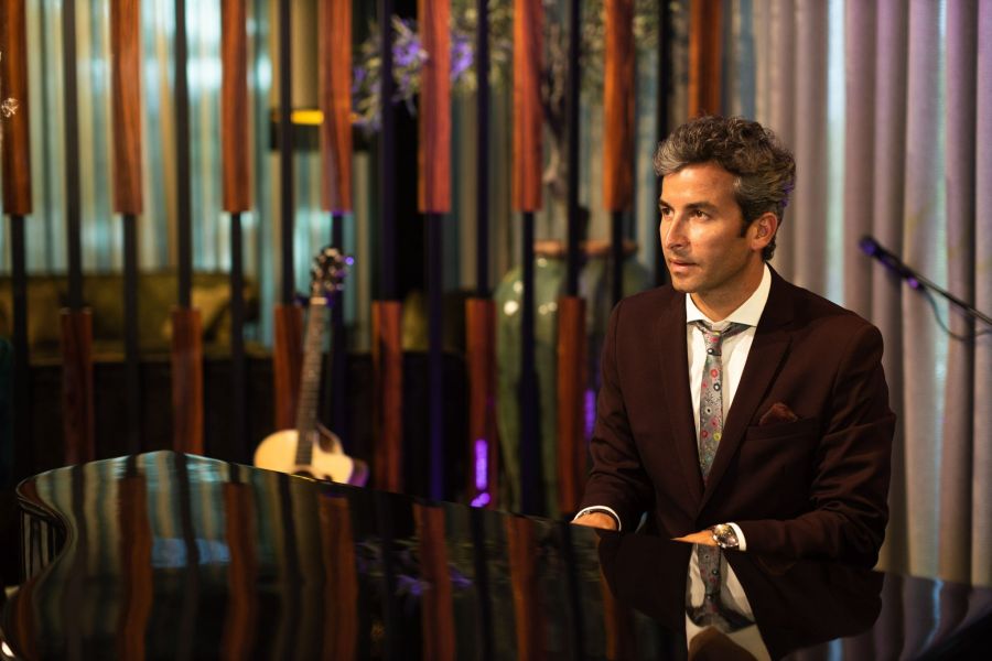 PEDRO CORREIA :: SHOWCASE