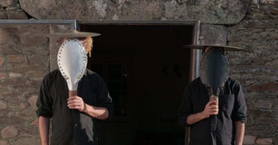 TOCAS, concerto-performance pelo direito a uma toca e muitos toques (M/3)