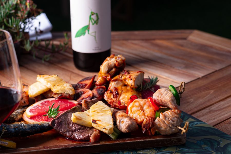 No Restaurante Astória, os Pais são os Reis do Churrasco