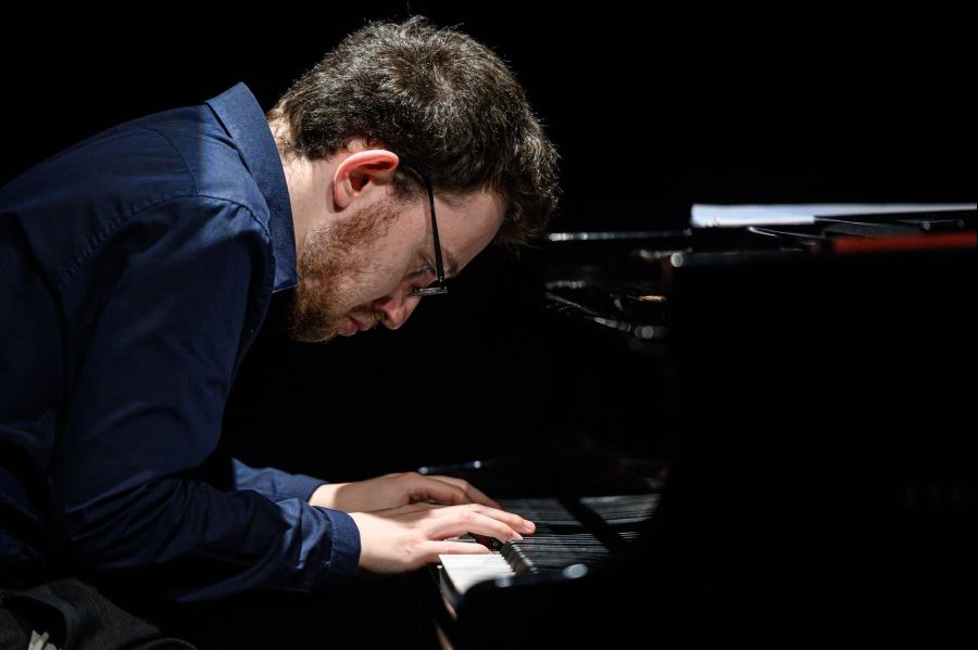 João Casimiro Almeida • piano