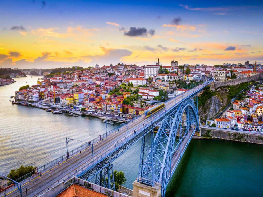 Cruzeiro no Douro e Porto