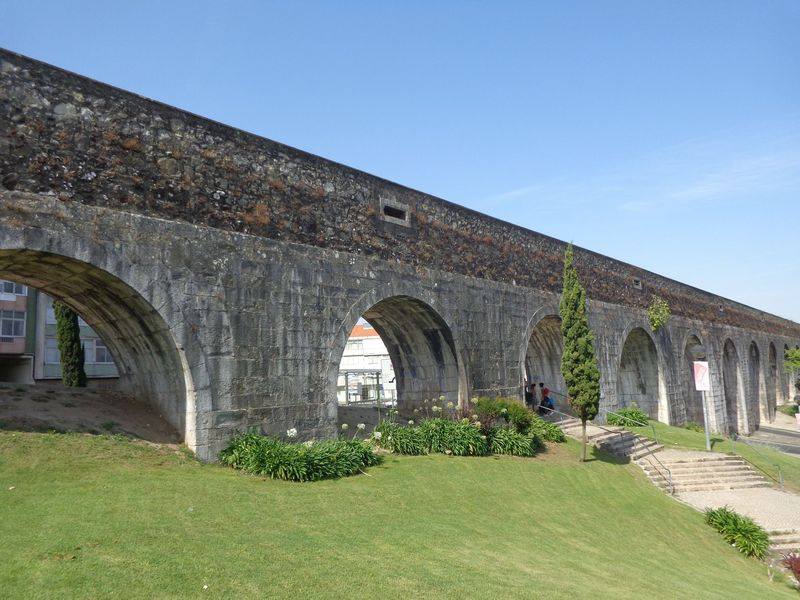 Caminhando na Rota do Aqueduto das Águas Livres