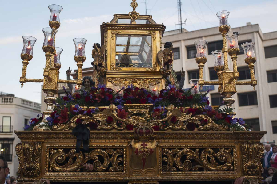 Viernes Santo: procesión Santo Entierro