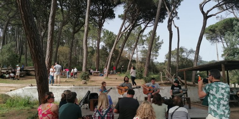 Atuação musical Tato Rezende & Tuna da Academia Sénior da Cruz Vermelha, Costa do Estoril