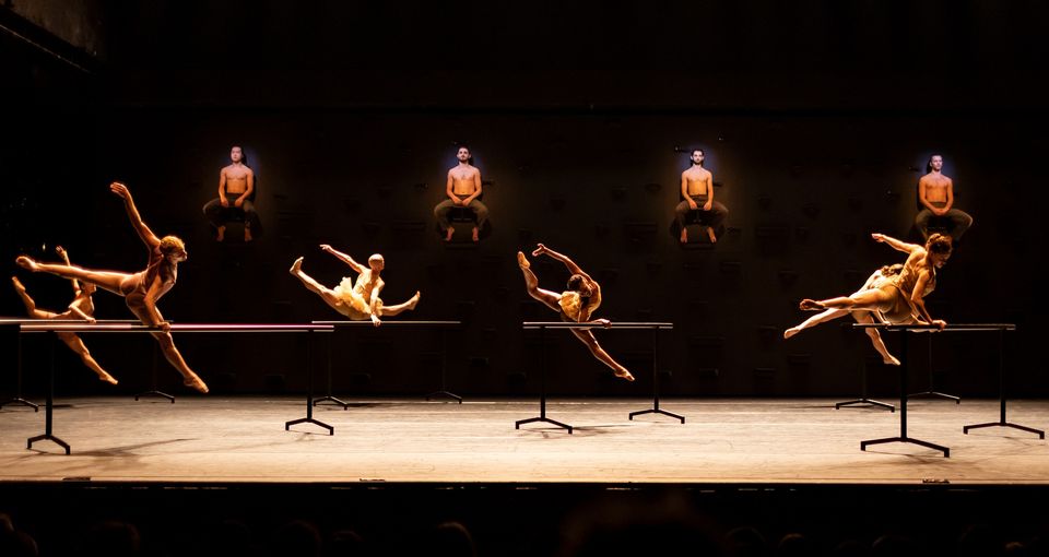 Ohad Naharin em colaboração com Batsheva Dance Company e Ariel Cohen | MOMO