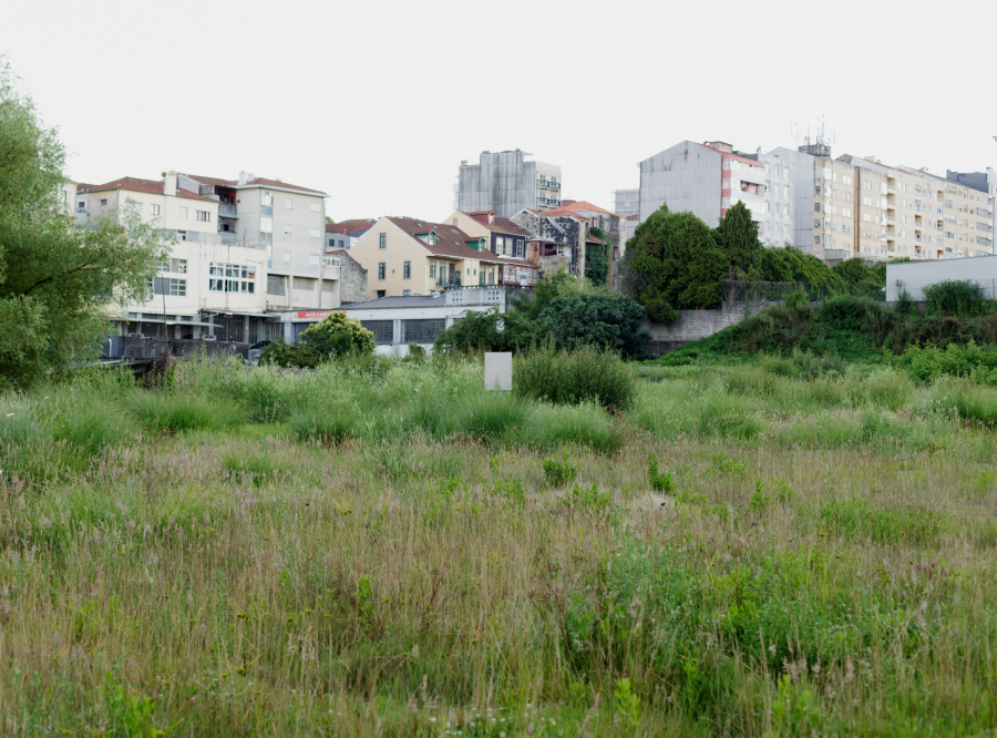 DERIVA #21 — Baldios urbanos: espaços de resistência e liberdade