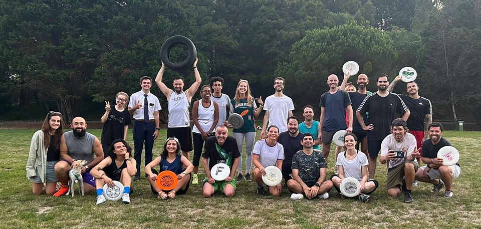 Ultimate frisbee training in Porto