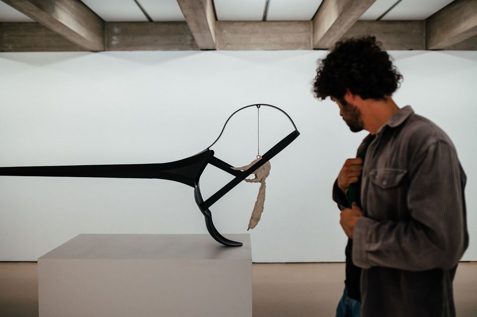 Visita Online: Rui Chafes e Alberto Giacometti. Gris, Vide, Cris