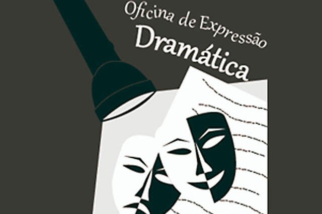 Leitura encenada por Grupo Participante na Mostra de Teatro Escolar