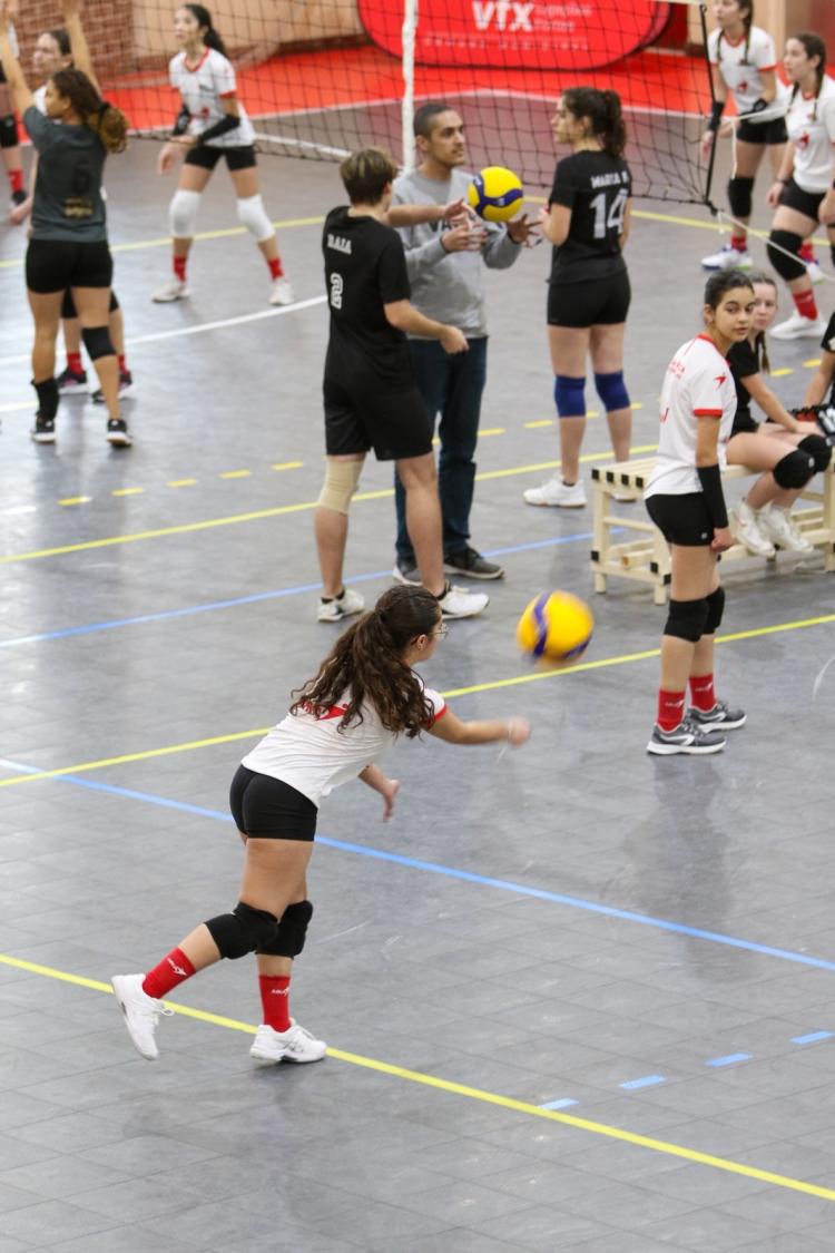 Voleibol e Futsal são as modalidades em evidência no Programa Encontros Desportivos Concelhios – XIRA2024