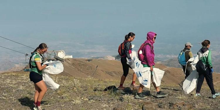 Voluntariado ecológico: 'Limpiar paseando': Parque Forestal do Vixiador