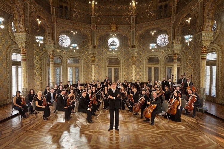 Ópera 'Felizmente há Luar', pela Orquestra Filarmónica Portuguesa, de Alexandre Delgado 