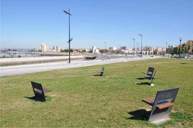 Feira da Bagageira no Barreiro