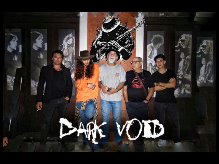 Dark Void