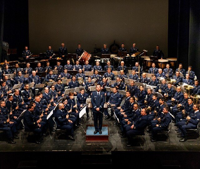 Centenário da Viagem Aérea Portugal-Macau: Espetáculo Musical com a Banda de Música da Força Aérea com a participação de Joana Luz