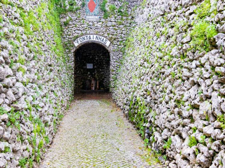 Caminhando pelas Fontes de Caneças