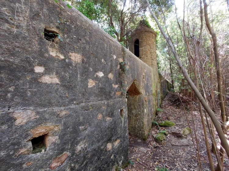 Caminhando em busca do Aqueduto Perdido - Serra de Sintra