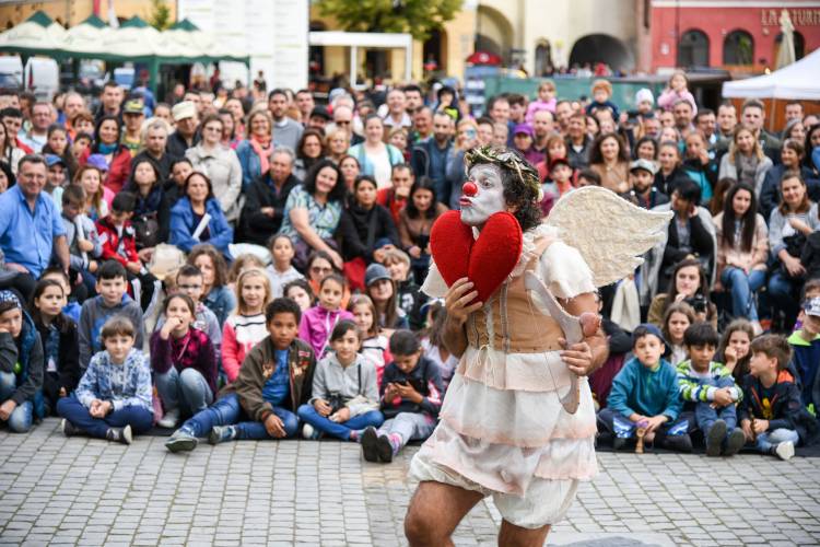 in.Str - in.Circo | LIBERTENANO, ENANO CLOWN