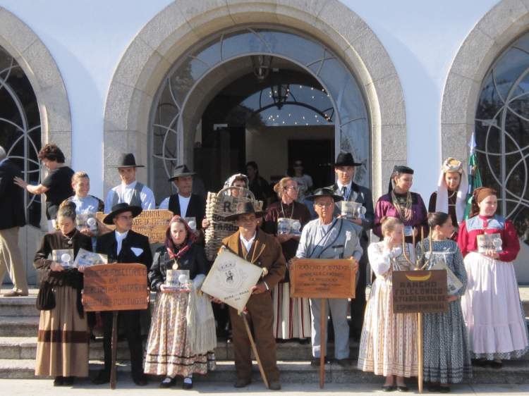 Atuação e oficina de dança tradicional