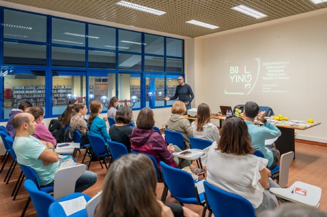 Prevenção do Bullying e Cyberbullying em Idade Escolar